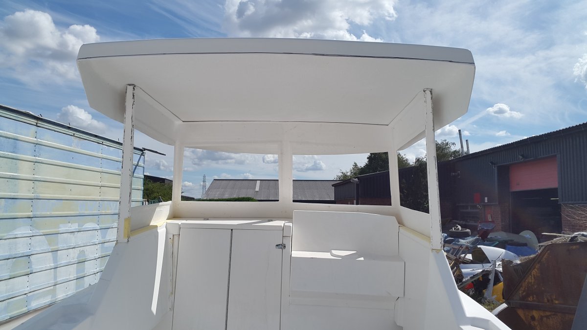 stealthfisher cockpit.jpg